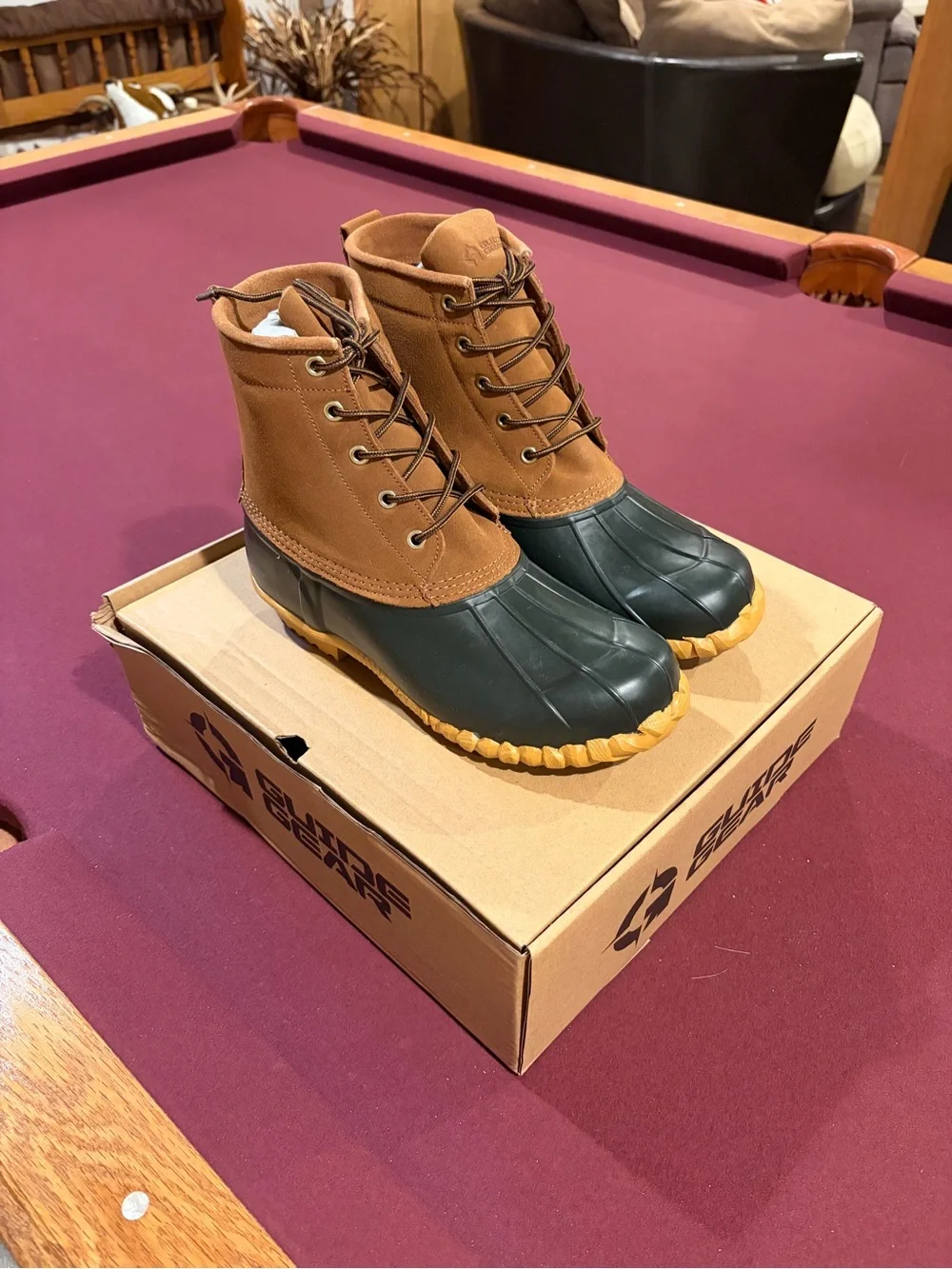 Men’s Tan and Black Waterproof Duck Boots sz 7